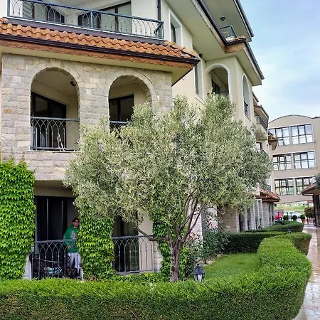 Hotel apartamentowy Melody Burgas